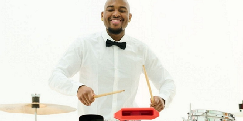 Percussionist Faynel Rigters