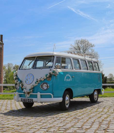 Onze vintage VolksWagen bus