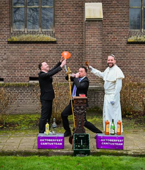 Oktoberfest Cantusteam