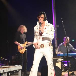 Chris Bishop-Elvis Tribute Artist boeken
