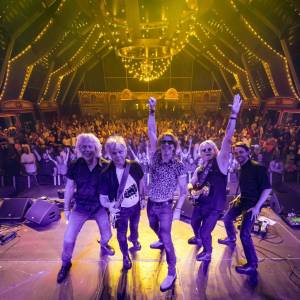Coming On Strong (Golden Earring) boeken