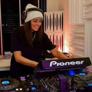 NINA  (Female DJ)