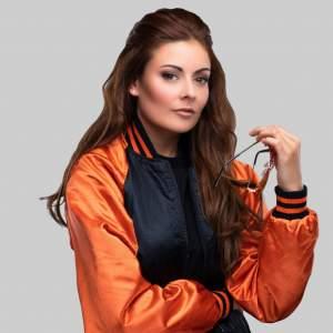 NINA  (Female DJ)