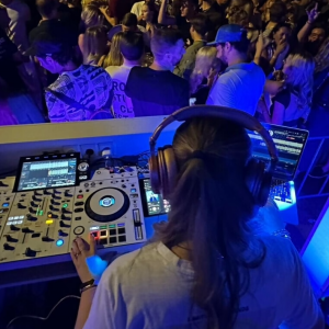 DJ On the Floor