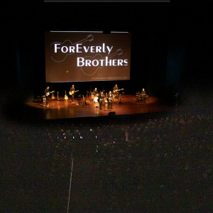 ForEverly Brothers de band boeken
