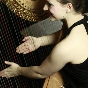 Harpiste Emilie