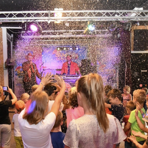 Johnny Glitter Kids Sneeuw en Schuim party