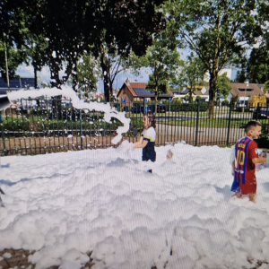 Johnny Glitter Kids Sneeuw en Schuim party