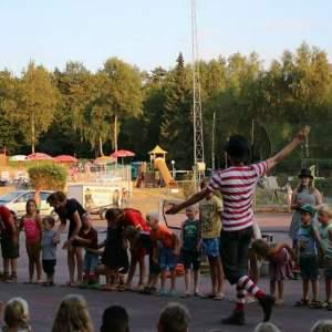 Mee Doe Circus Luijten en kornuiten