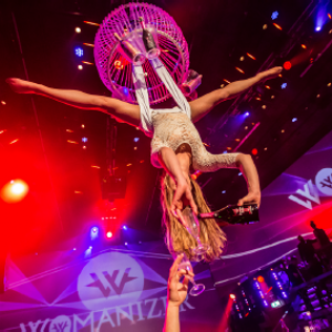 Aerial Acts Minke Ruel