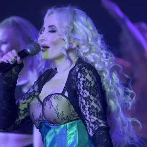 Mydonna: A tribute to Madonna boeken