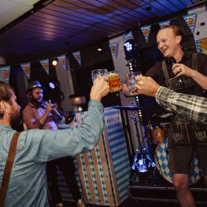 Oktoberfest Pianoshow boeken