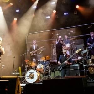 Phil Bee & Band boeken