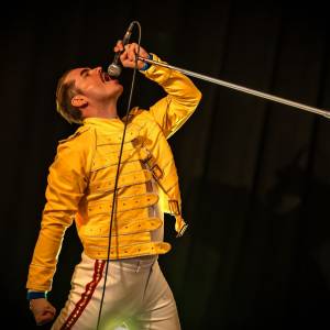 Queen Forever Boeken