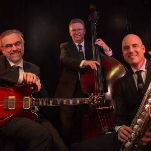 Riverside Trio Boeken
