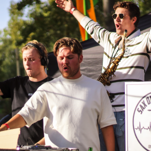 Sax On The Decks