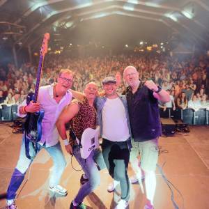 SKUNK: A tribute to Doe Maar boeken