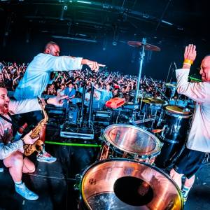 Sophisticated Live