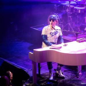 The Rocket Guy: A tribute to Elton John boeken