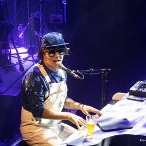 The Rocket Guy: A tribute to Elton John boeken