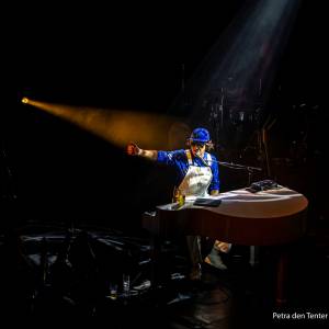 The Rocket Guy: A tribute to Elton John boeken