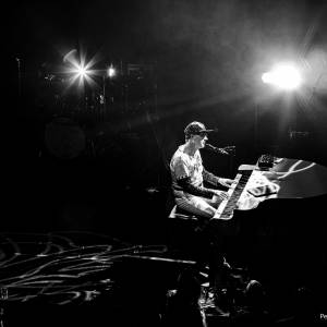 The Rocket Guy: A tribute to Elton John boeken