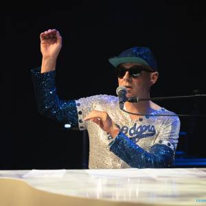 The Rocket Guy: A tribute to Elton John boeken