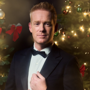 The Suited Singer | Cozy Christmas Live