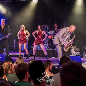 This is TINA!: A tribute to Tina Turner boeken 