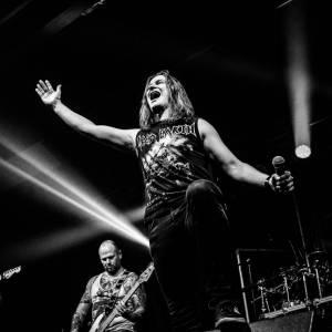 Up the Irons: A tribute to Iron Maiden boeken