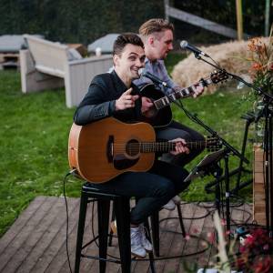 We Are Acoustic Boeken