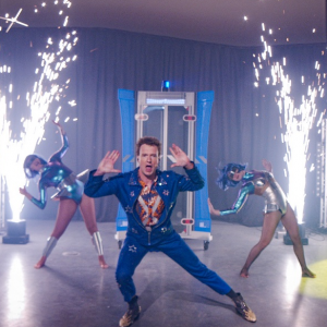 Triple Threat Crazy Harder boeken