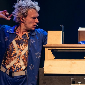 Triple Threat Crazy Harder boeken