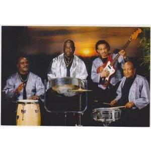 Willy Caribbean Steelband boeken