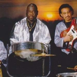 Willy Caribbean Steelband boeken