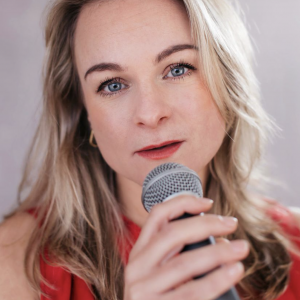 Zangeres Lieke D boeken