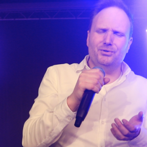 Zingende Dj Gijs boeken