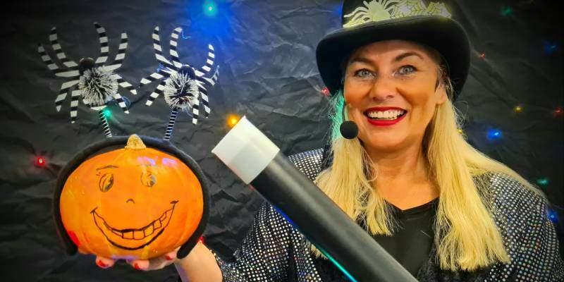 Angeliko Halloween Show