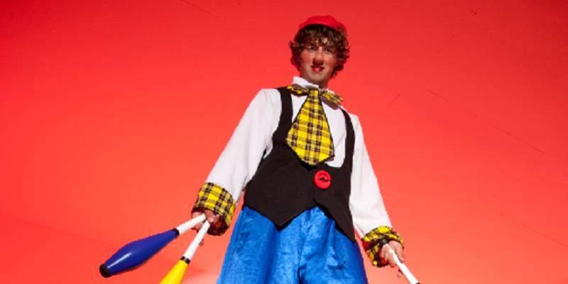 Clown op Stelten