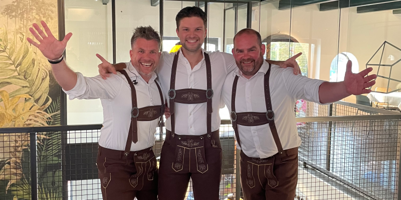 De Zingende Barmannen Oktoberfest