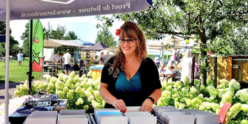 Dj Miss Twist boeken