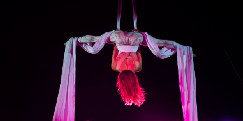 Aerial Acts Minke Ruel