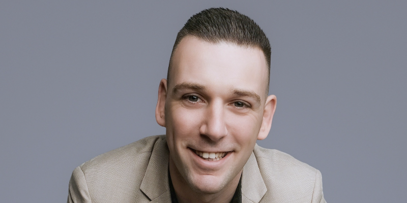 Zingende DJ Rick Kreté