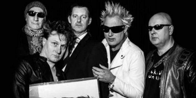 Rock N Roll Junkies: A tribute to Herman Brood boeken