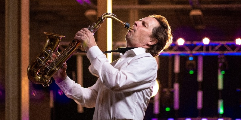 Saxofonist Jan van Oort
