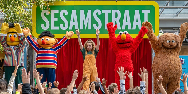 Sesamstraat minishow - Het Grote Straatfeest boeken