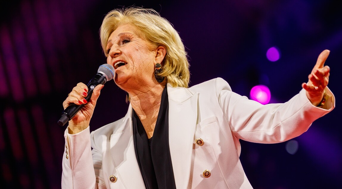 Anita Meijer op personeelsfeest